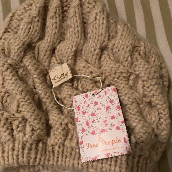 Free People Winter Beanie - Picture 4 of 4